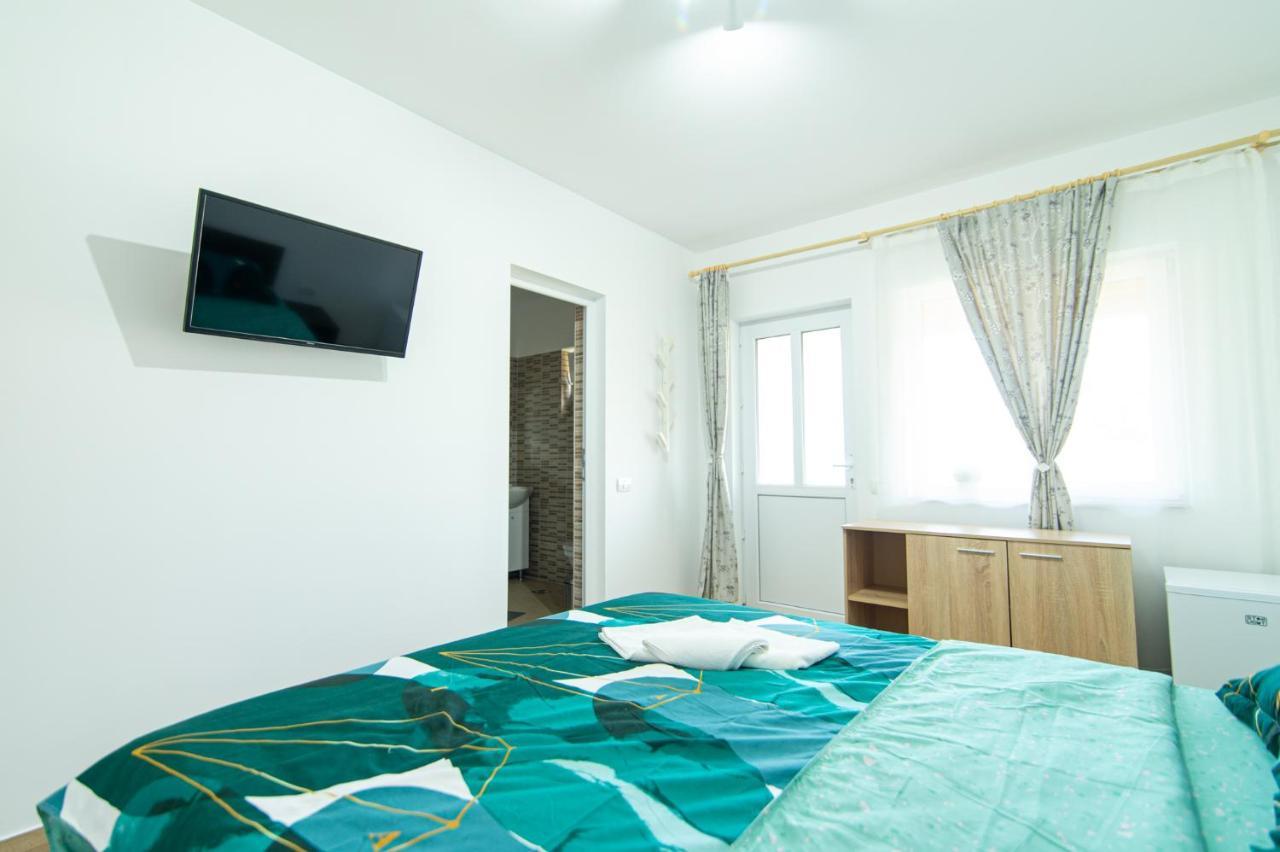 Casa Adrian Hotel Corbu  Ngoại thất bức ảnh